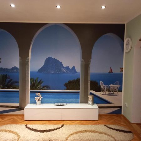 Blue Sky Apartment Плоешти Экстерьер фото