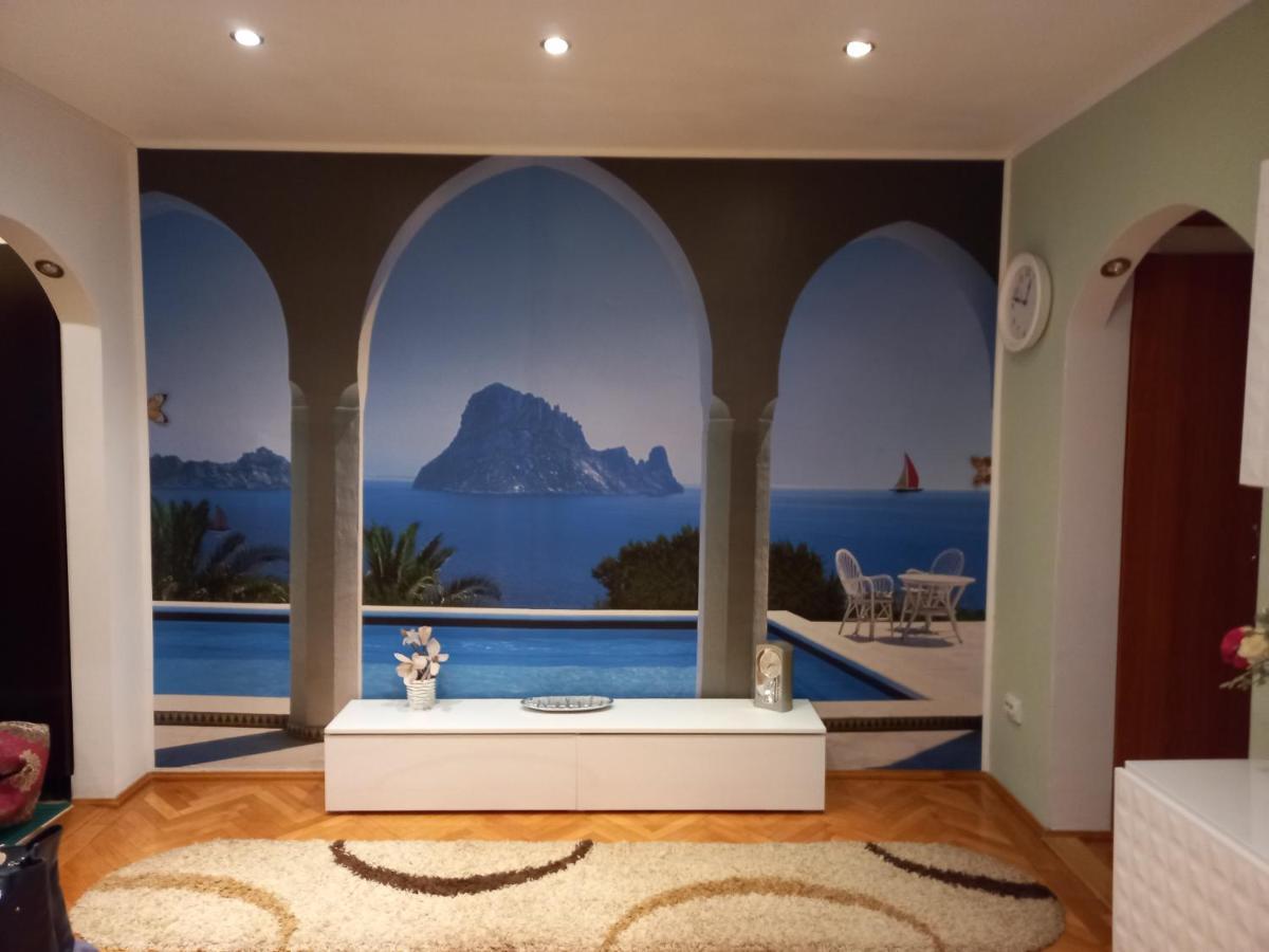 Blue Sky Apartment Плоешти Экстерьер фото