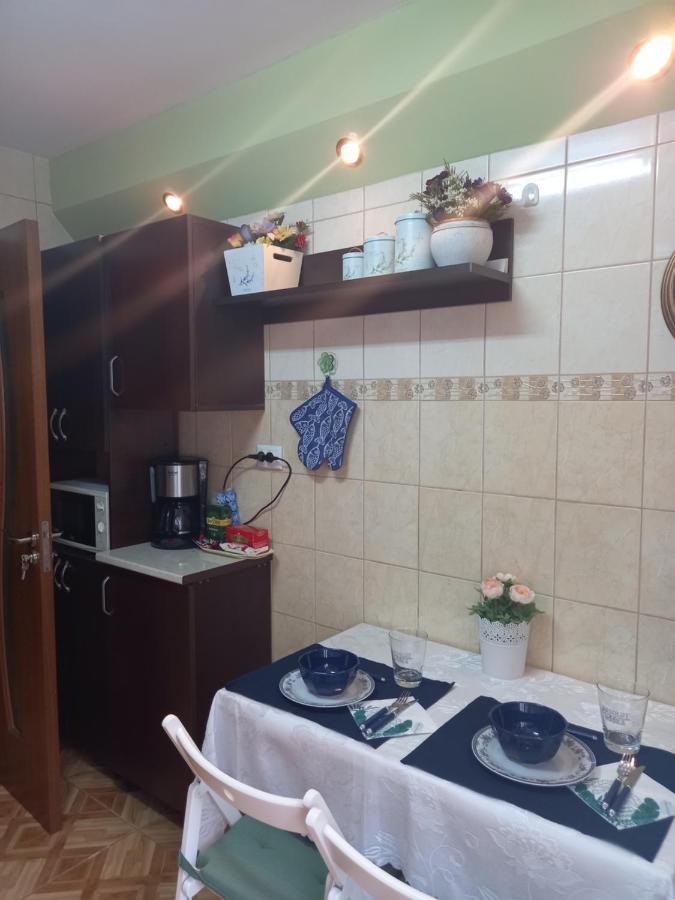 Blue Sky Apartment Плоешти Экстерьер фото